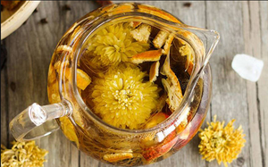 Dried tangerine or orange peel chrysanthemum plum tea